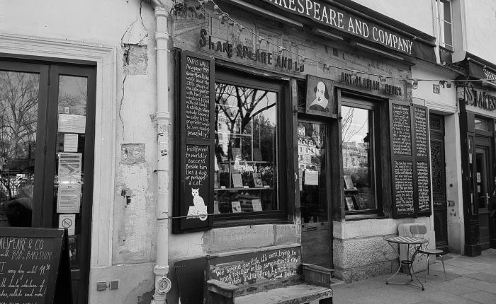 „Românii nu citesc, sîntem ultimii din Europa”. Episodul 5: Numărătoarea librăriilor, în Franța și în România